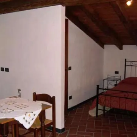 B&B La Meridiana Casale 피뇨네