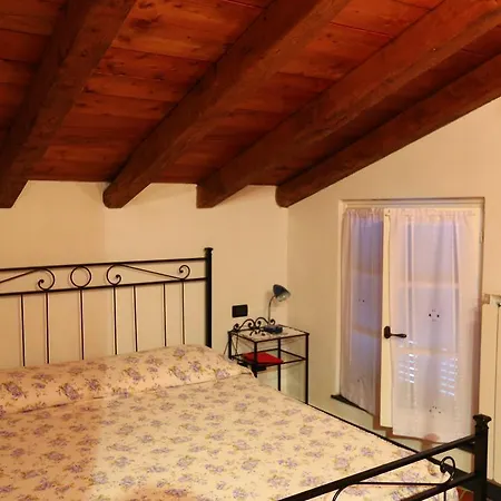 La Meridiana Casale Bed & Breakfast