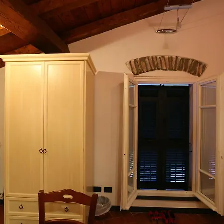 La Meridiana Casale Oda ve Kahvaltı Pignone