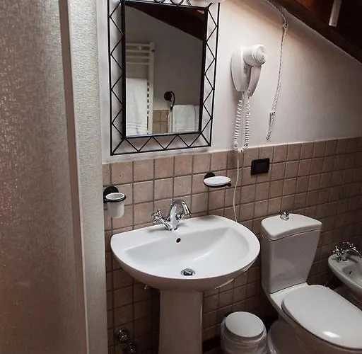 فندق مبيت وإفطار La Meridiana Casale 4*